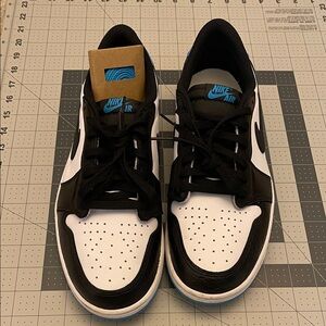 Jordan 1 Low OG UNC